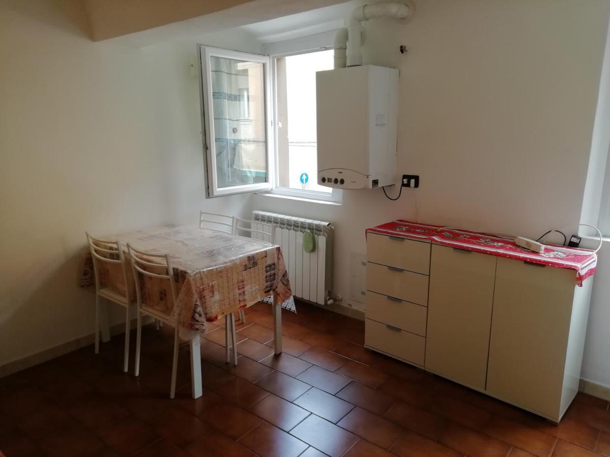Over The Rainbow - Cozy Studio In The Centre Of Ferrara Lejlighed Eksteriør billede